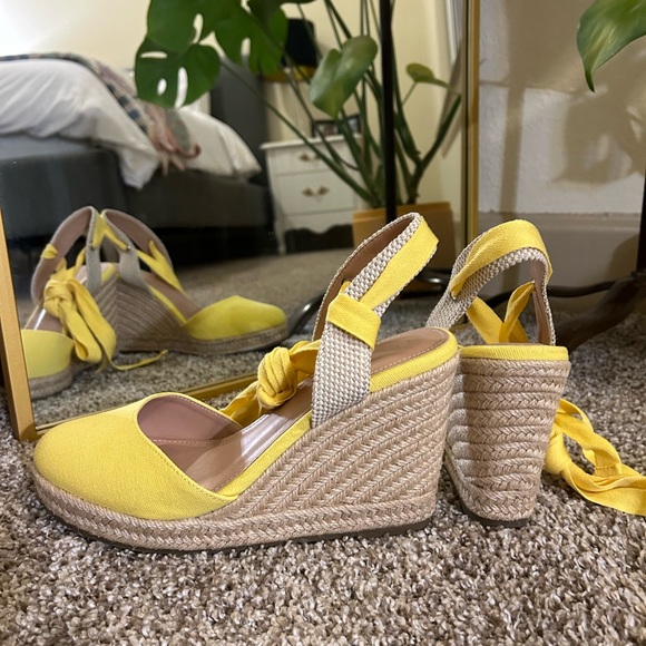 Size 9 sunny yellow espadrilles. 3 inch heel. Worn once. - Picture 4 of 6